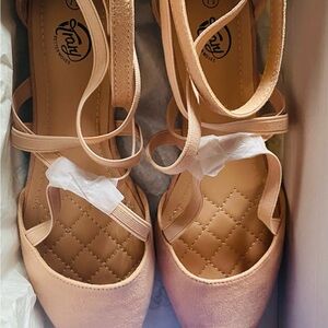 Trary Nude Ballet Women's Beige Strappy Flats